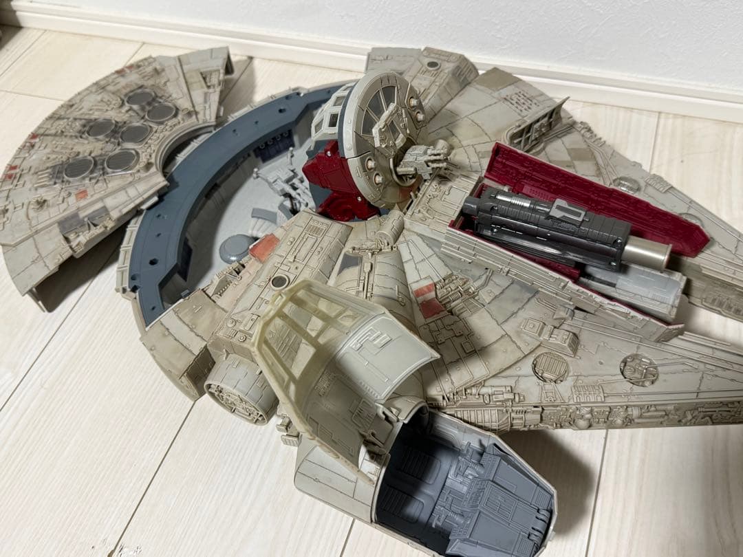 スターウォーズ　ミレニアムファルコン