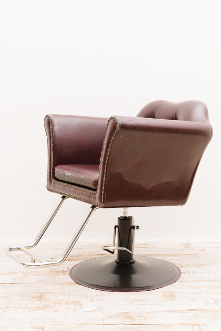 スタイリングチェア ビューティガレージ BELTA 美容室