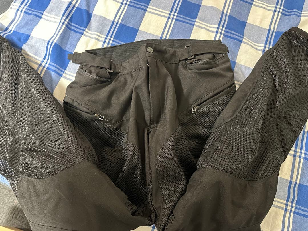 Dainese 防水バイクパンツ 黒　サイズ52