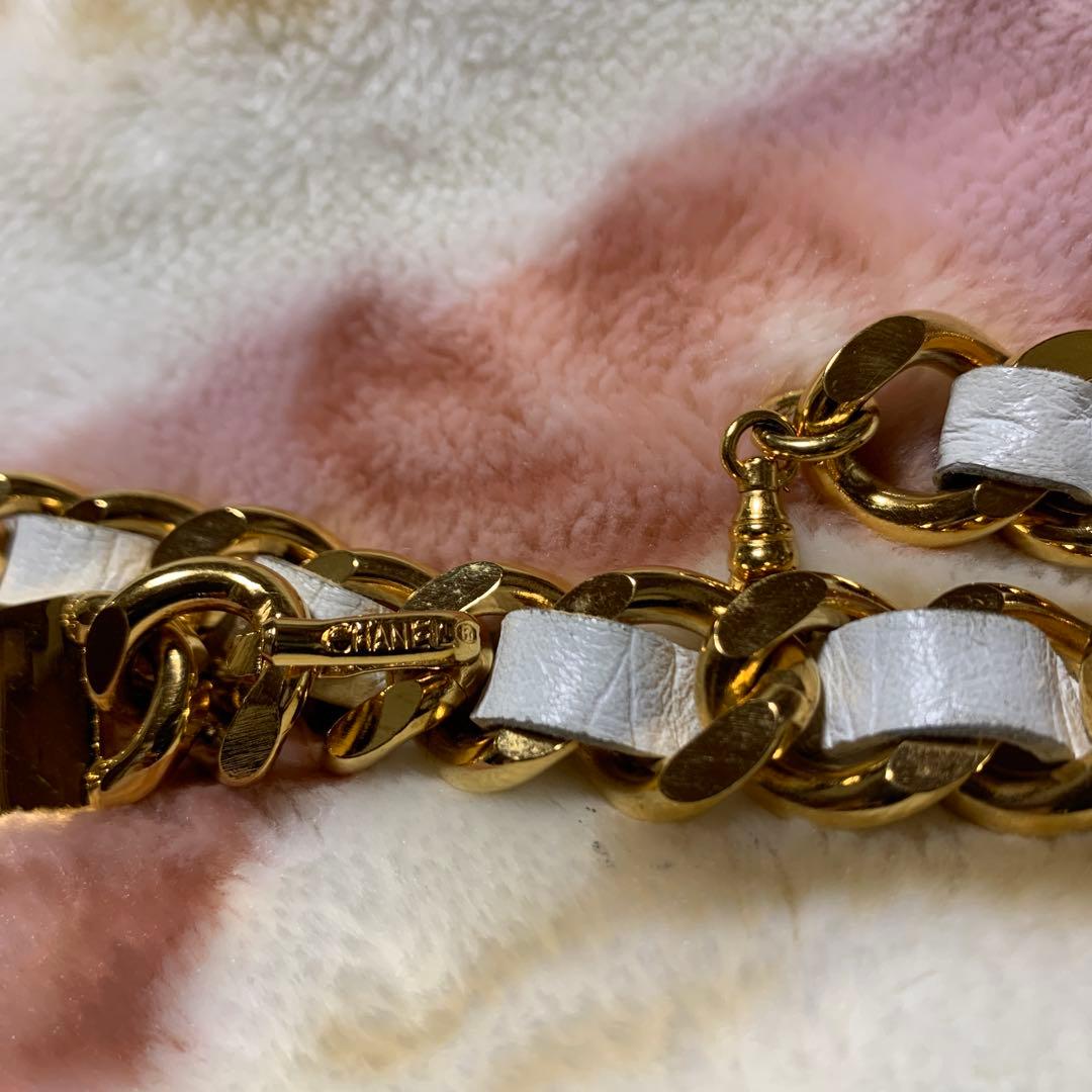 CHANEL ゴールド ホワイト チェーンベルト