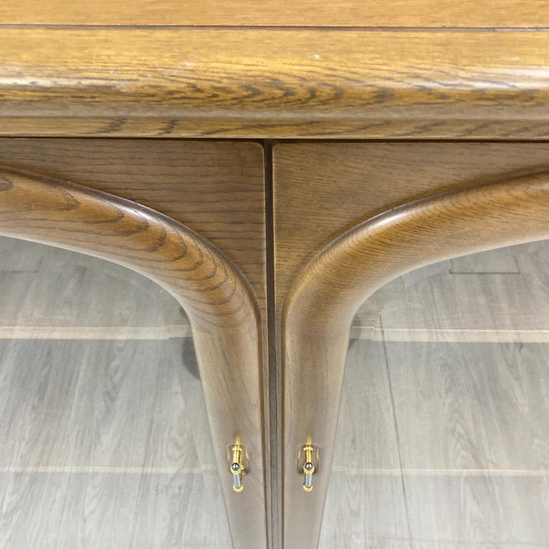 【カリモク】ガラスキャビネット　サイドボード　リビング収納　書棚