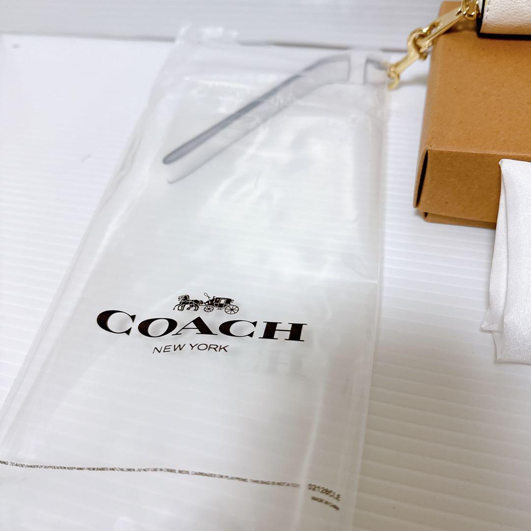 【新品未使用】COACH　長財布　C8695　IMCAH ホワイト　花柄