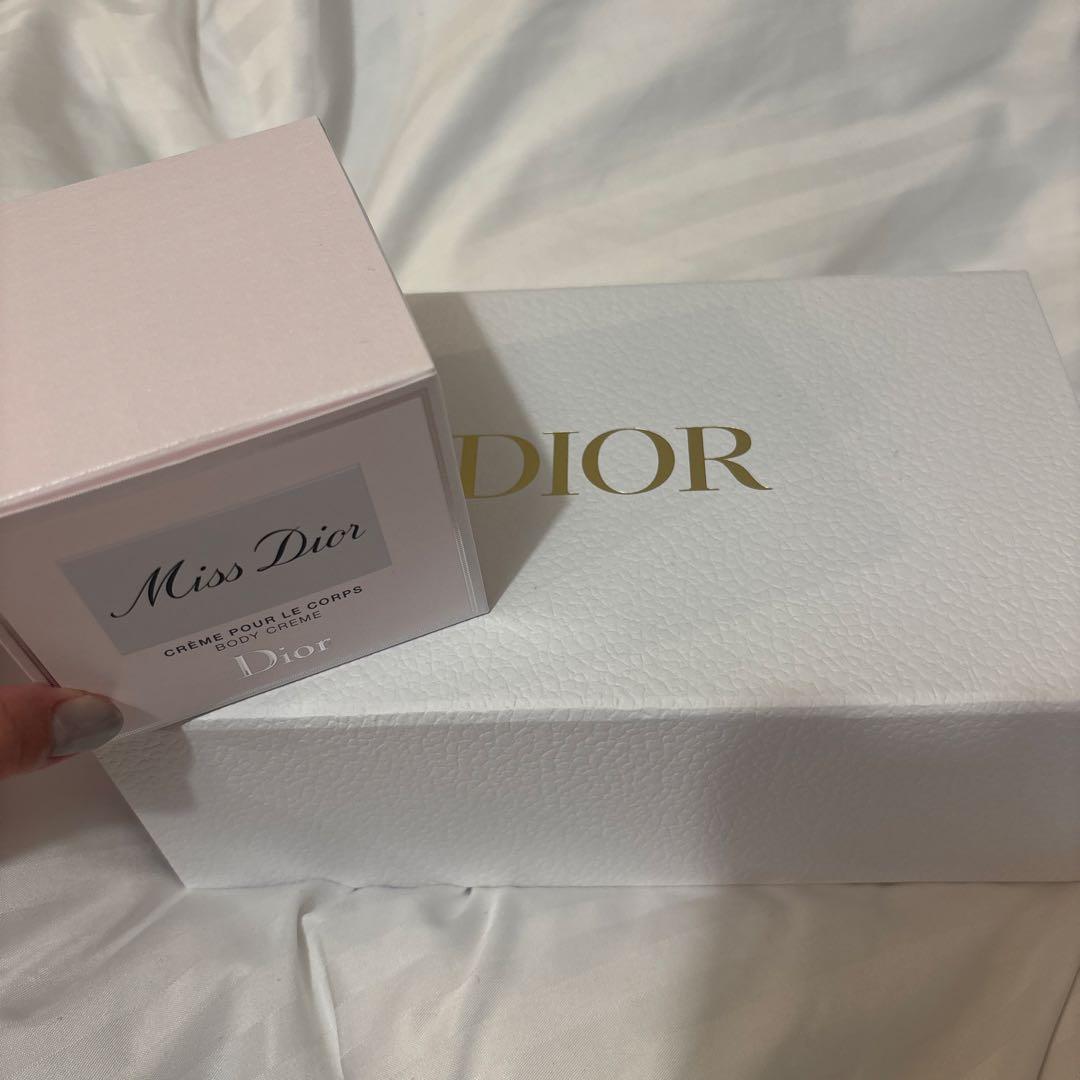 ミスディオール　ボディクリーム150ml新品