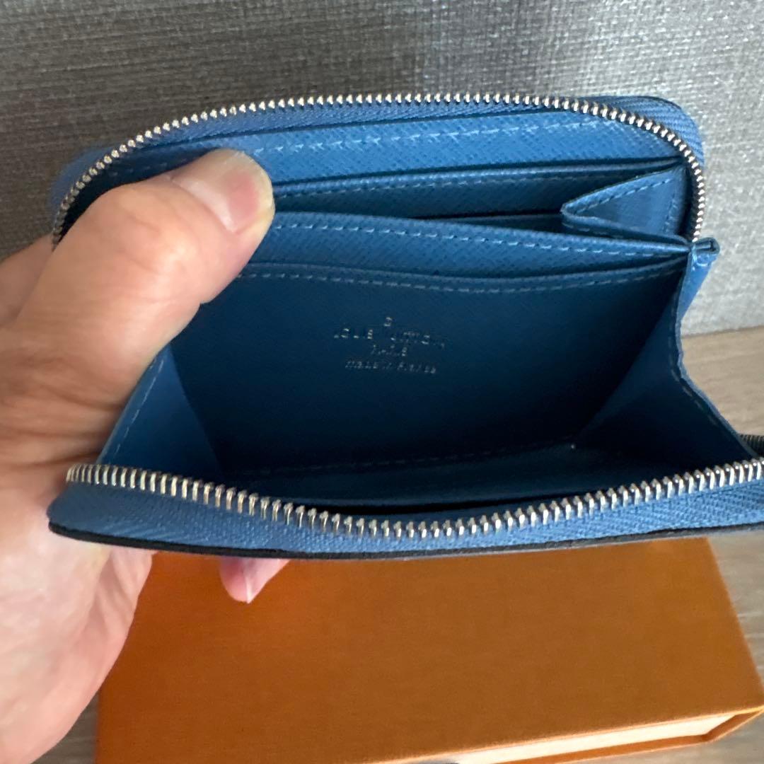 ルイヴィトン エピ ジッピーパース 小銭入れ 財布 ブルー