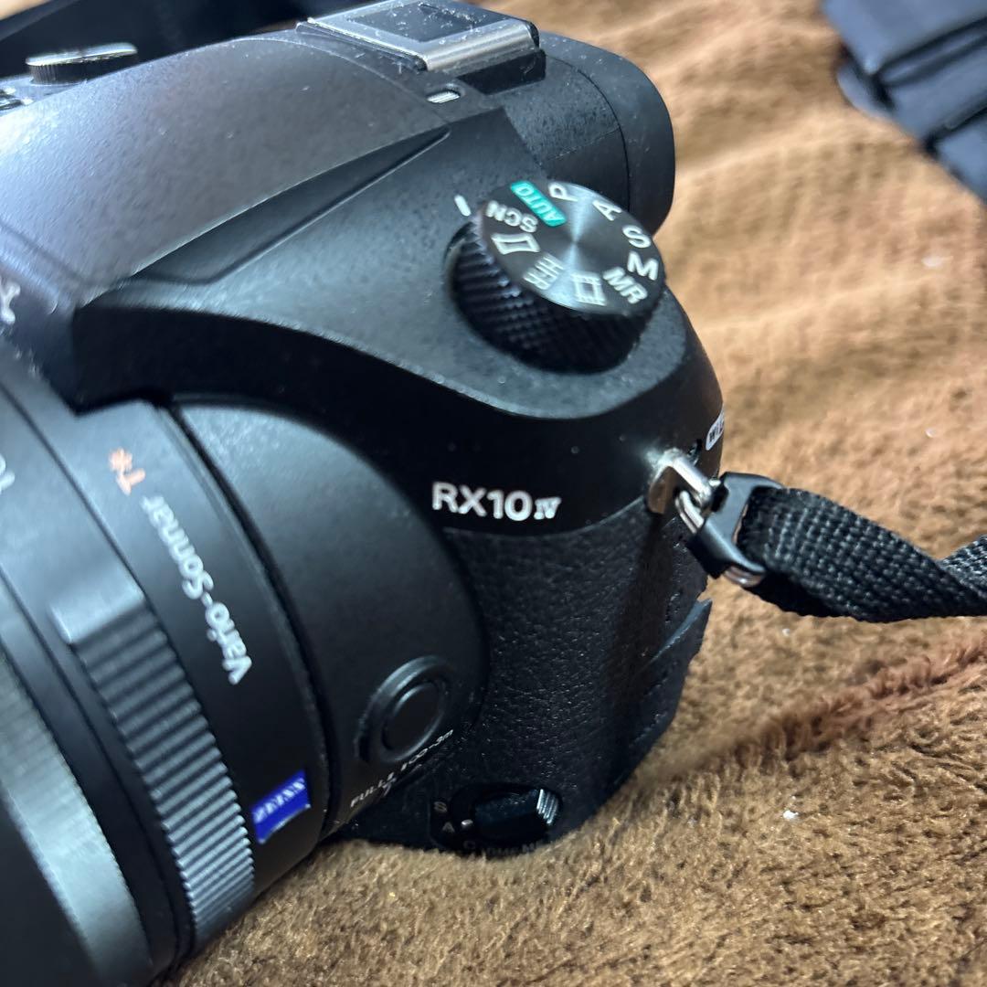 デジタルカメラ SONY Cyber-shot RX10 IV DSC-RX10M4