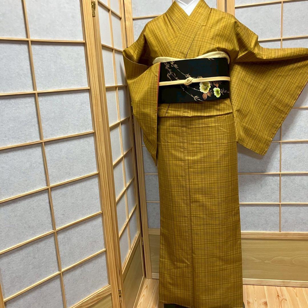 ［4376］黄八丈 紬 美品 未使用 格子縞 しつけ付 逸品 正絹 着物 袷