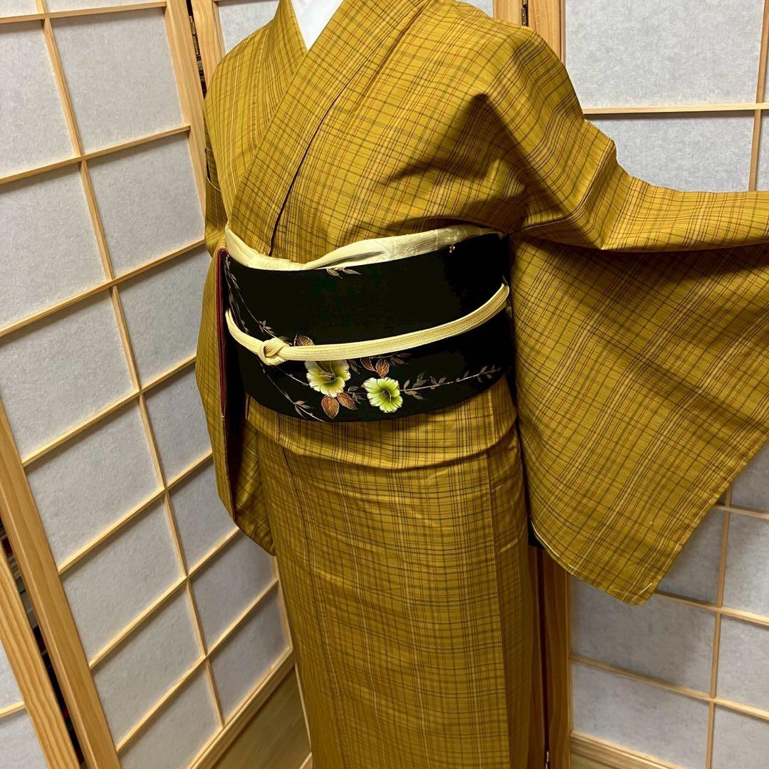 ［4376］黄八丈 紬 美品 未使用 格子縞 しつけ付 逸品 正絹 着物 袷