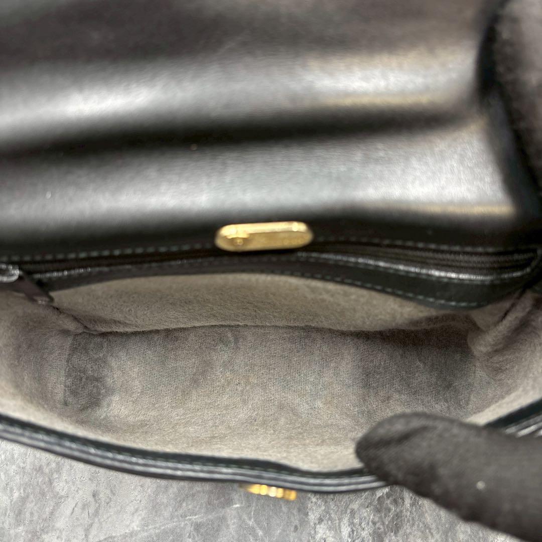 ✨美品✨GUCCI GG シェリーライン ショルダーバッグ ブラック ロゴ