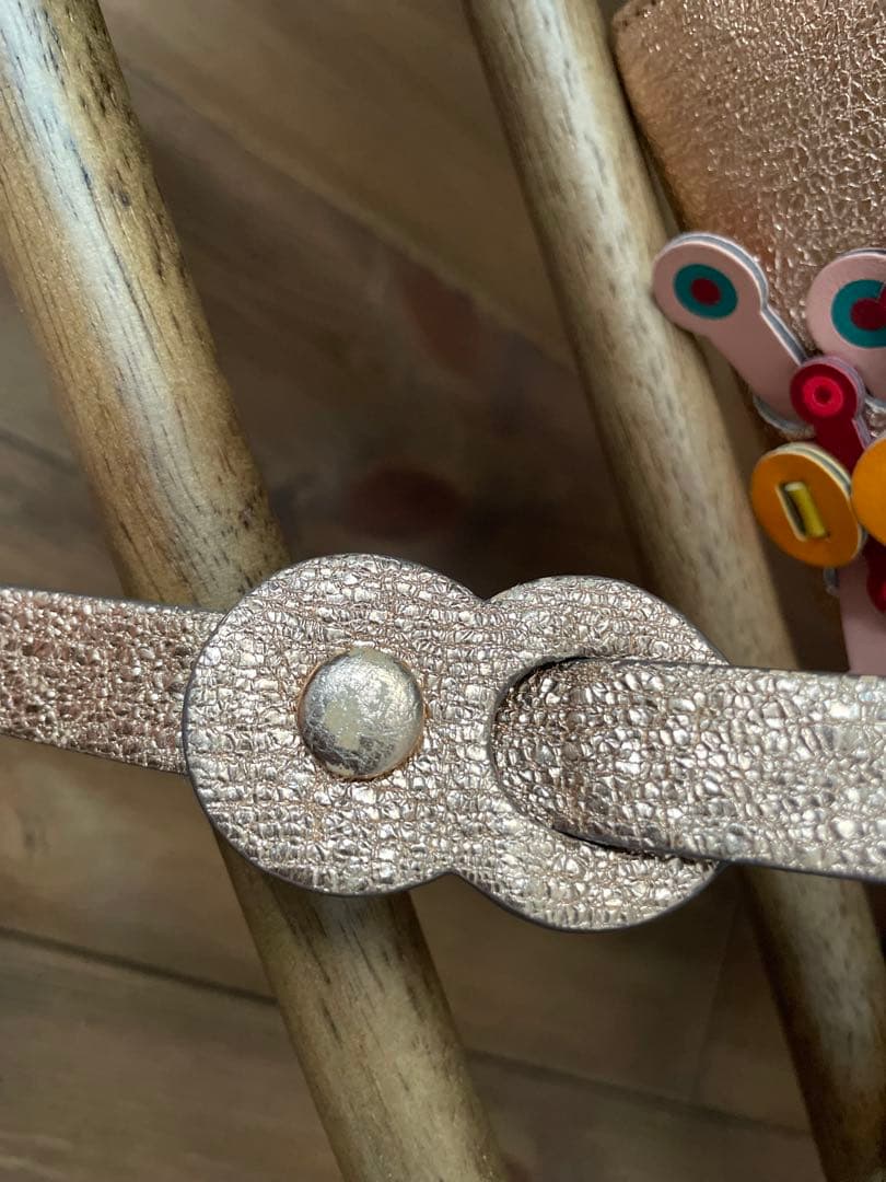 Anya Hindmarch フリップバレル ミニショルダーバッグ