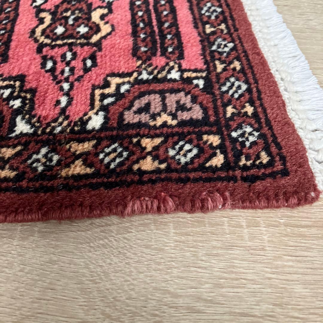 ラグ手織り絨毯　ミニラグ　ヴィンテージ ラグ　トライバルラグ32cmx63cm