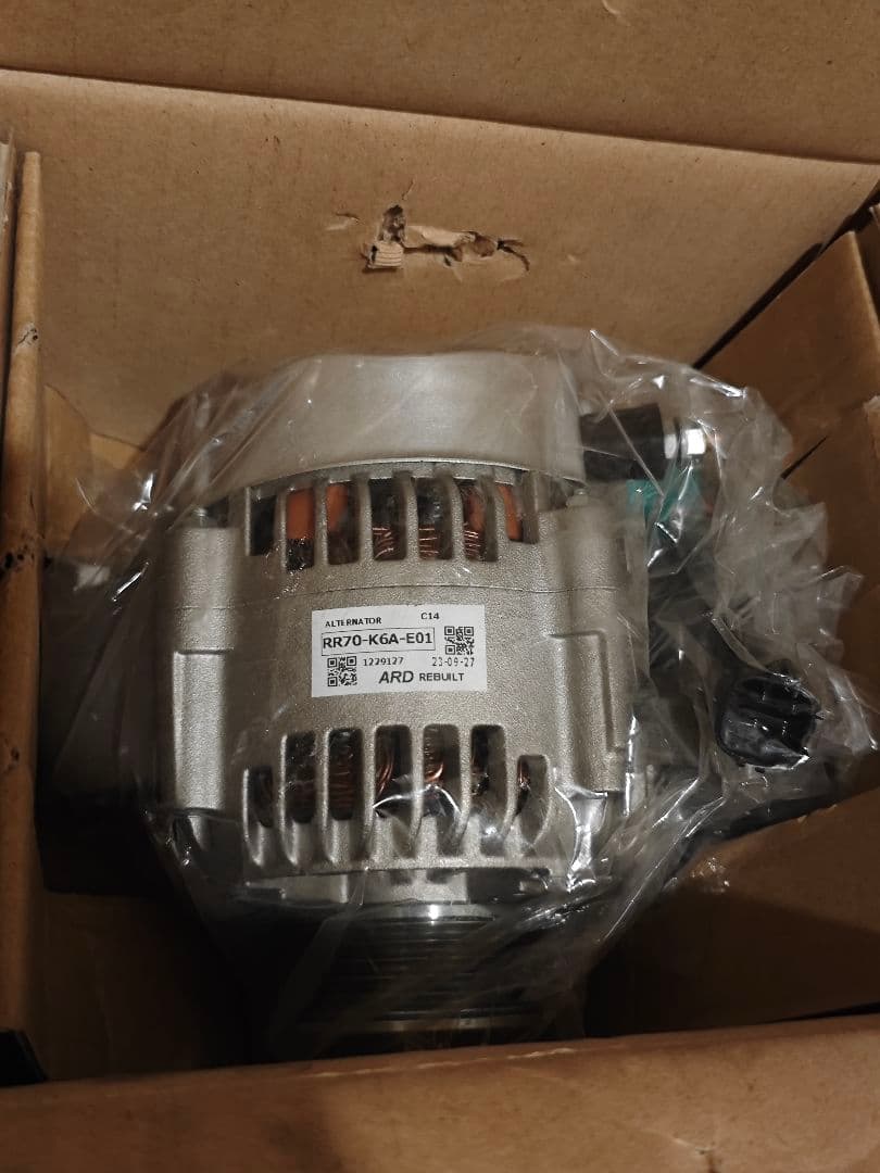 DA64V エブリィ リビルト 高出力 オルタネーター　31400-68H00