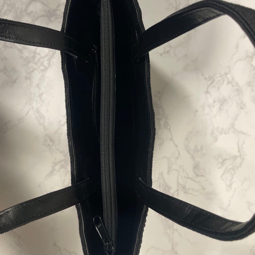 柏ビーズ　黒の波模様　フォーマルバッグ