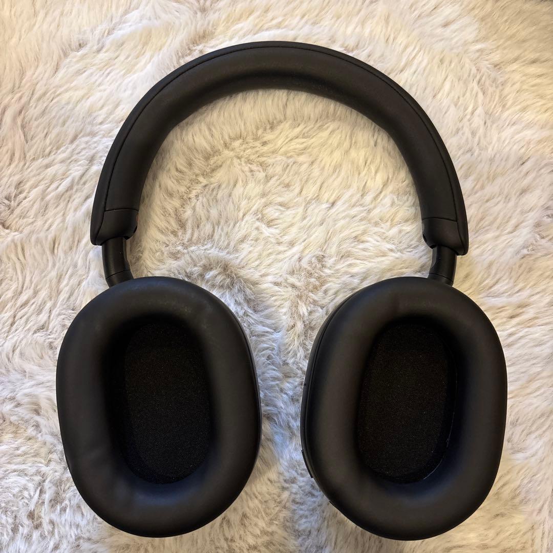Sony ワイヤレスヘッドホン ブラック　WH-1000XM5