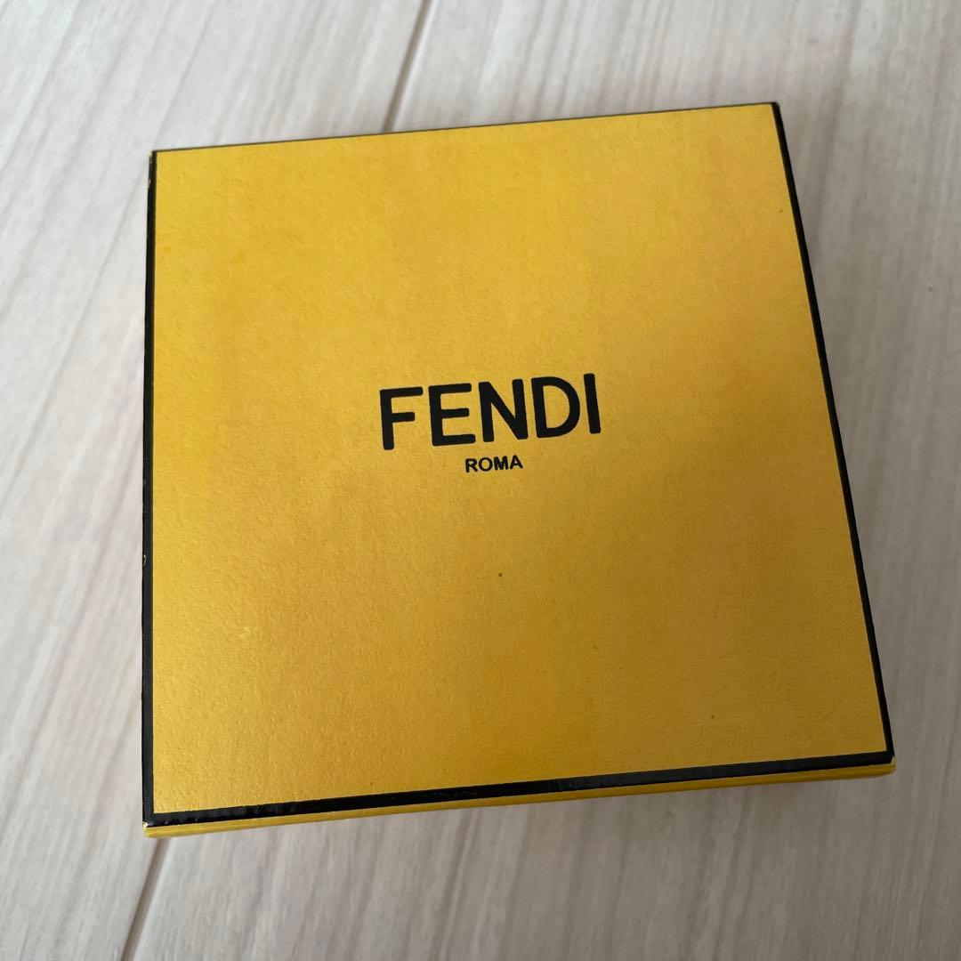 ゴールド Fロゴ ピアス片耳用