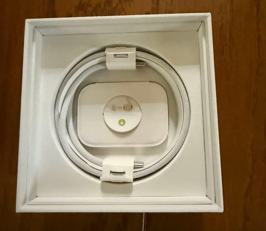 AirPodsPro 第2世代 USB-C 充電ケース(ホワイト)