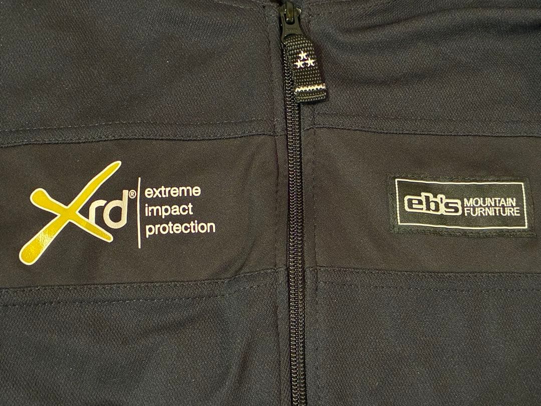 ゆ*き様 【美品】スキー　スノボ　eb's エビス　プロテクター　上　メンズ　Ｌ