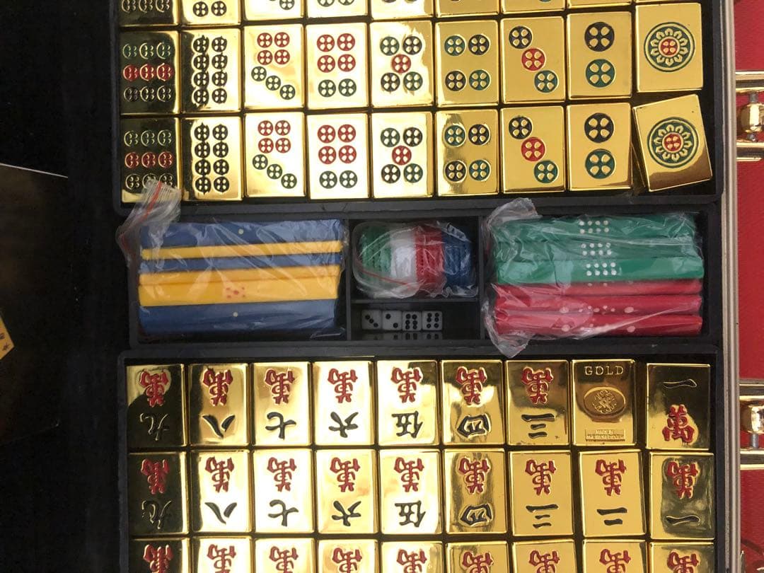 は*お様 金色麻雀牌セット メタリックケース付き