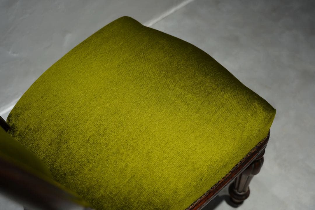 イギリスアンティーク　サロンチェア　 Victorian salon chair