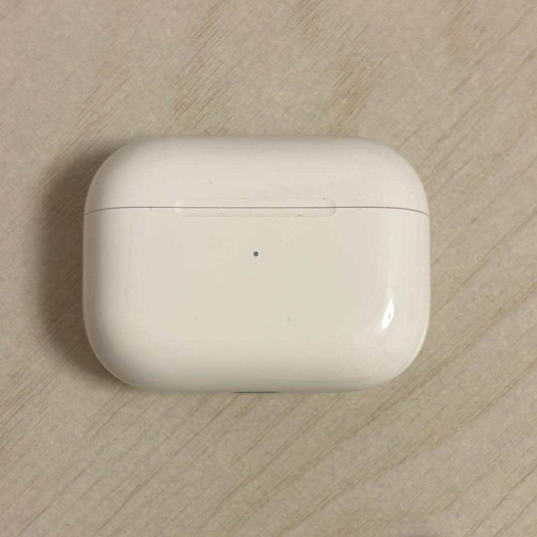 AirPods Pro 本体 充電ケース、BONAVENTURAカバー付き