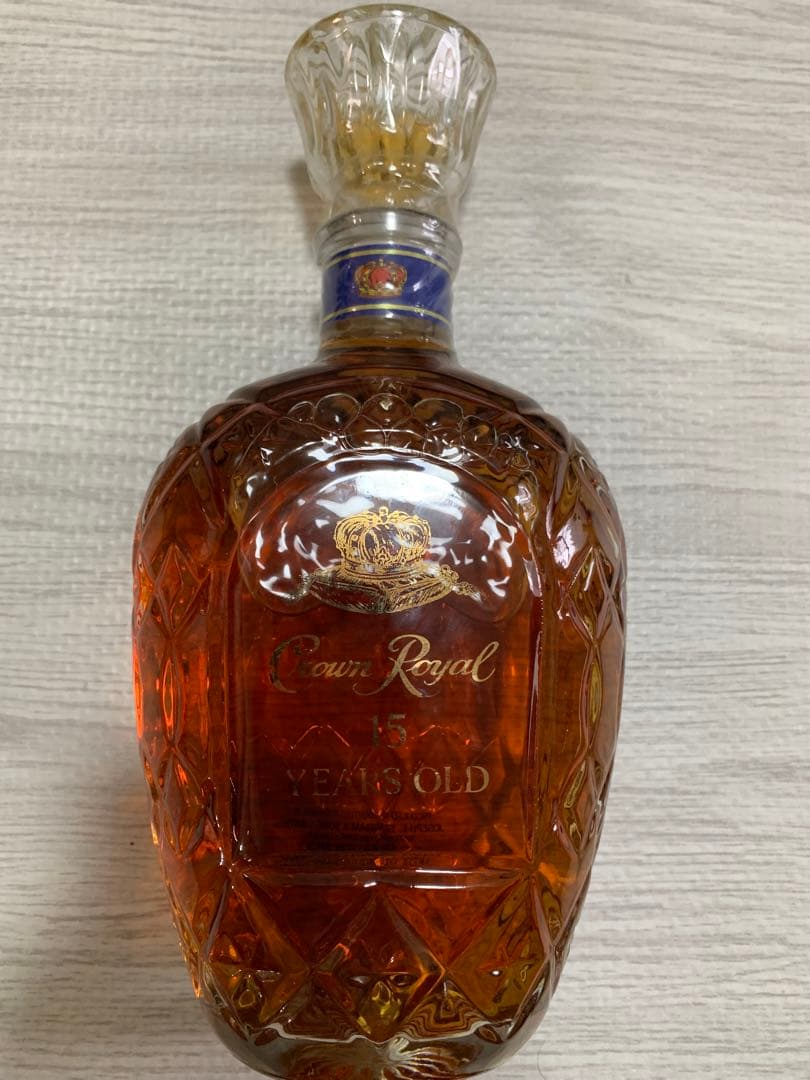 クラウンローヤル15 Years Old ウイスキー　750ml