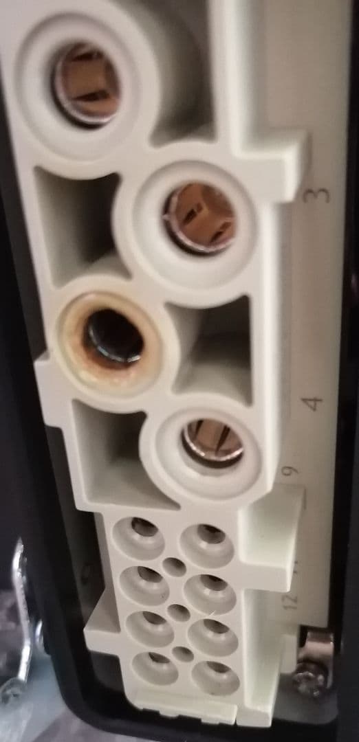 ①【業務用EMS】服を着たままOK