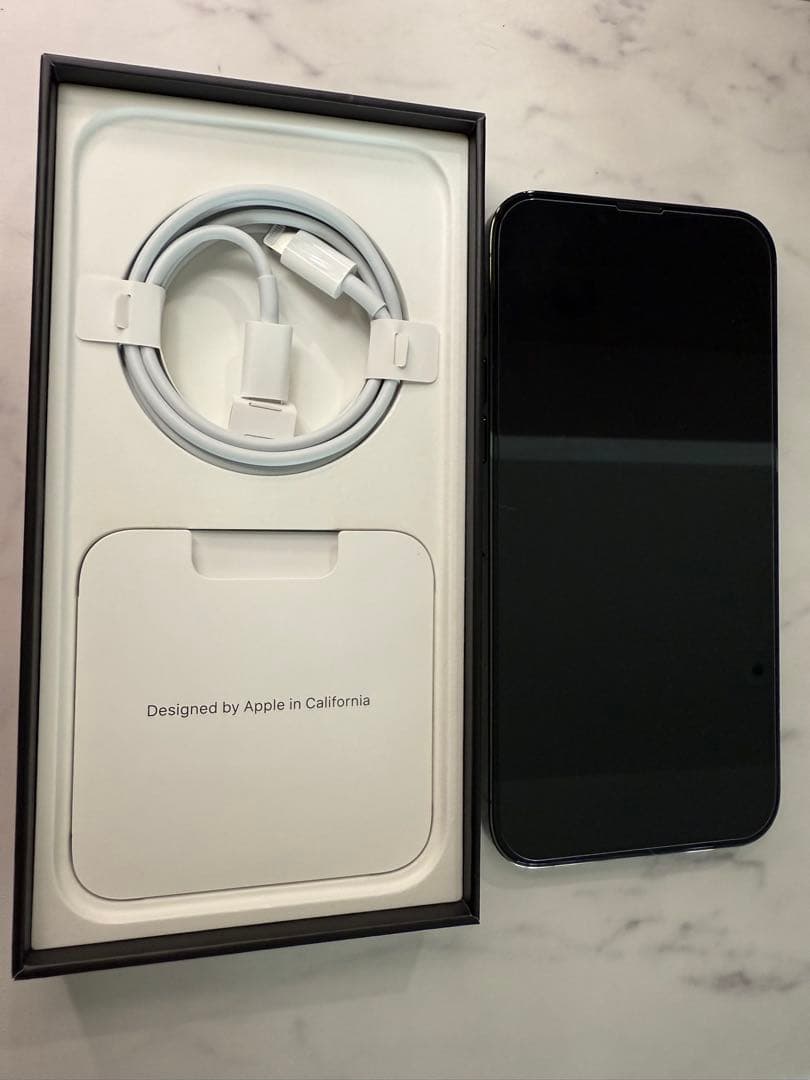 値下げしました‼︎iPhone13ProMax 512GB SIMフリー版ケース付