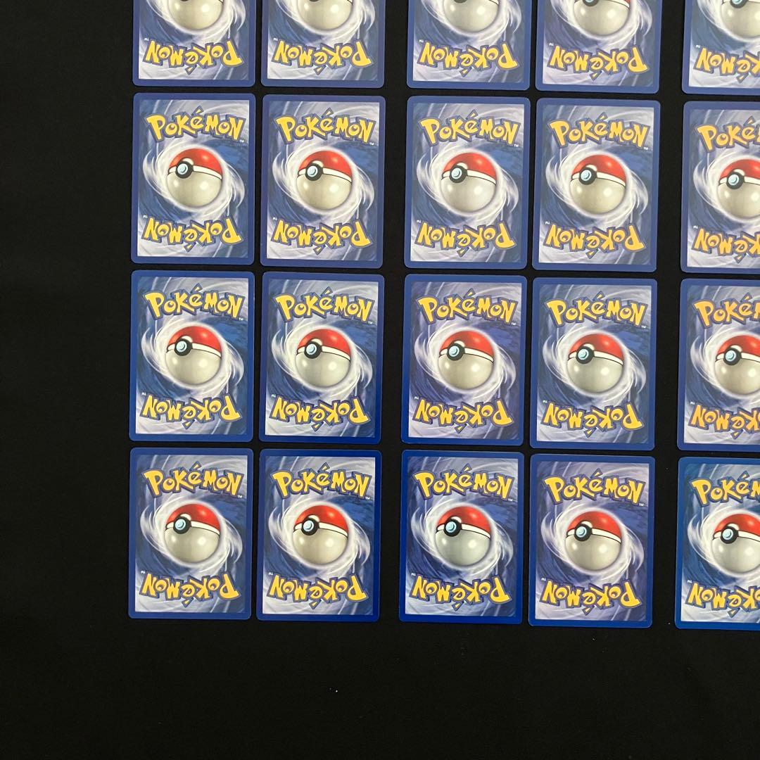 J0724】　ポケモンカード英語版　　　24枚まとめ売り