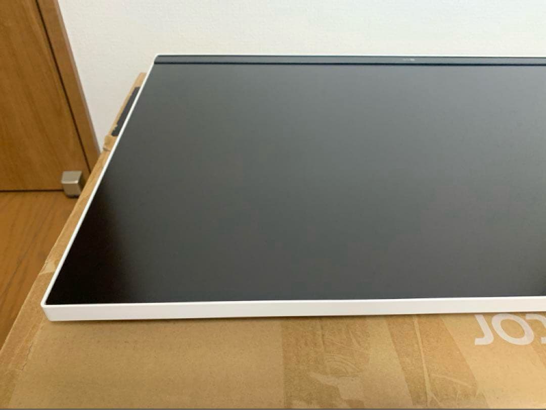 ジ*世様 LG SMART Monitor 32SQ780S 32インチ