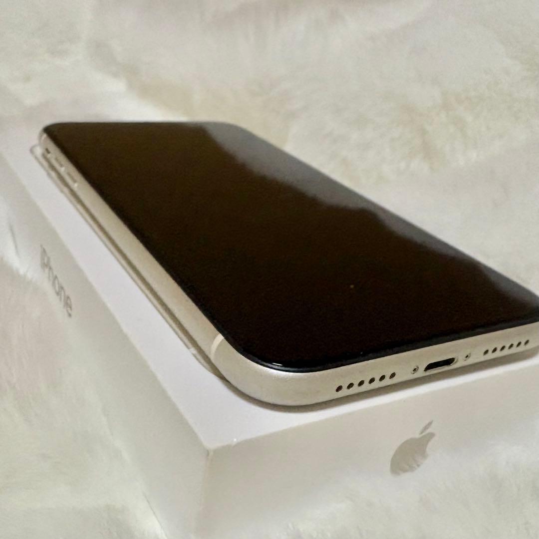 【美品】Apple iPhone11 64GB 外箱・新品未使用充電ケーブル付き