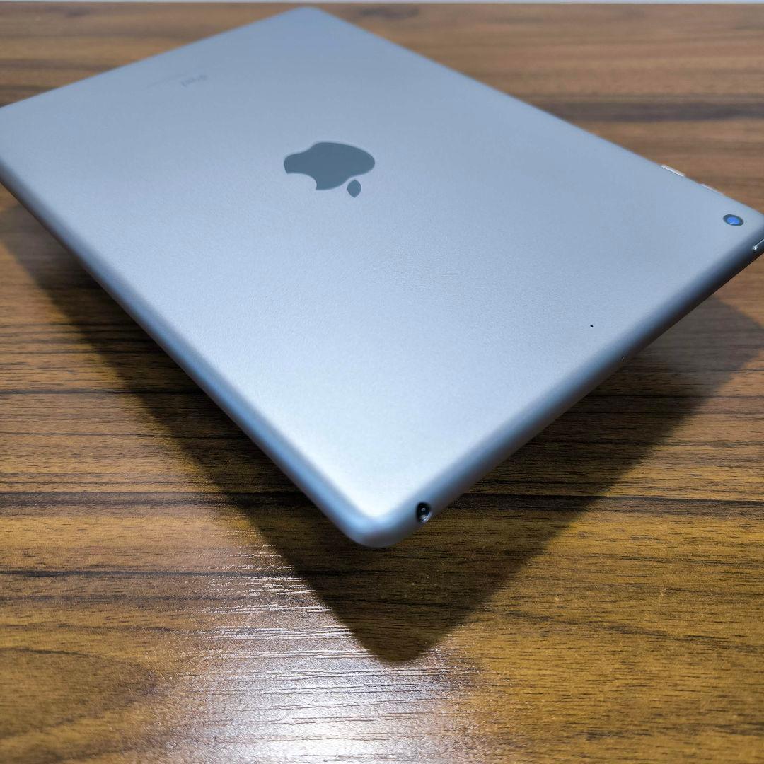 新品同様 Apple iPad 第6世代 Wi-Fiモデル 32GB