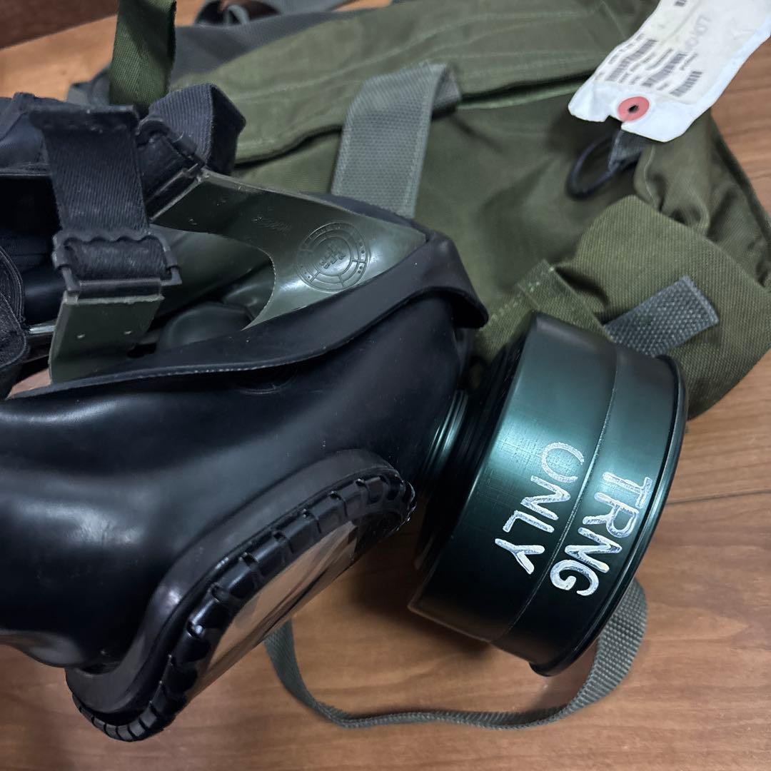 米軍　実物　M40 GAS MASK ガスマスク　ケース付き　送料無料