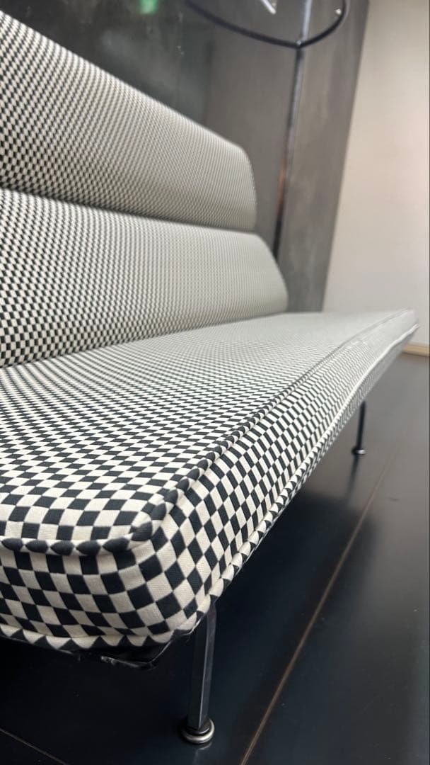 引越しの為、お安くしました。2/10まで。ハーマンミラーコンパクトソファー