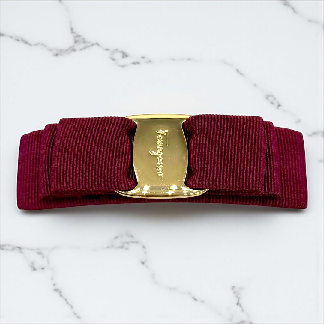 【美品】サルヴァトーレフェラガモ ヴァラリボン バレッタ　レッド　フェラガモ