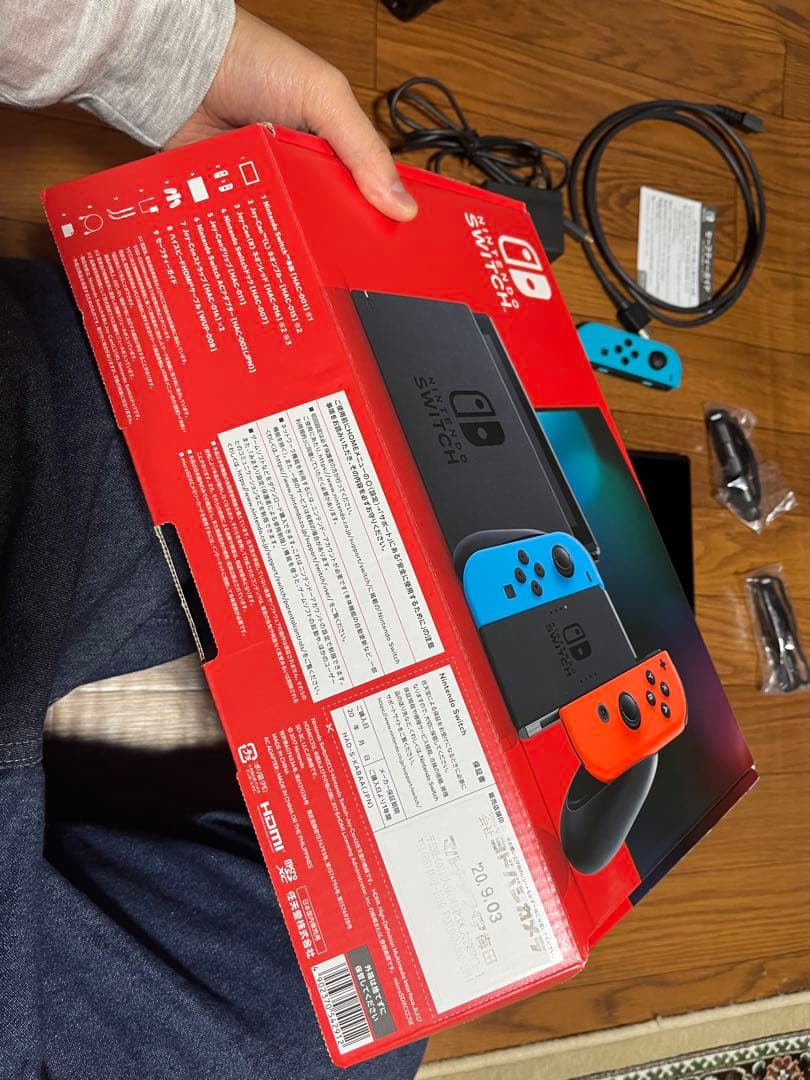 【即購入OK】任天堂スイッチ　比較的美品 付属品完備