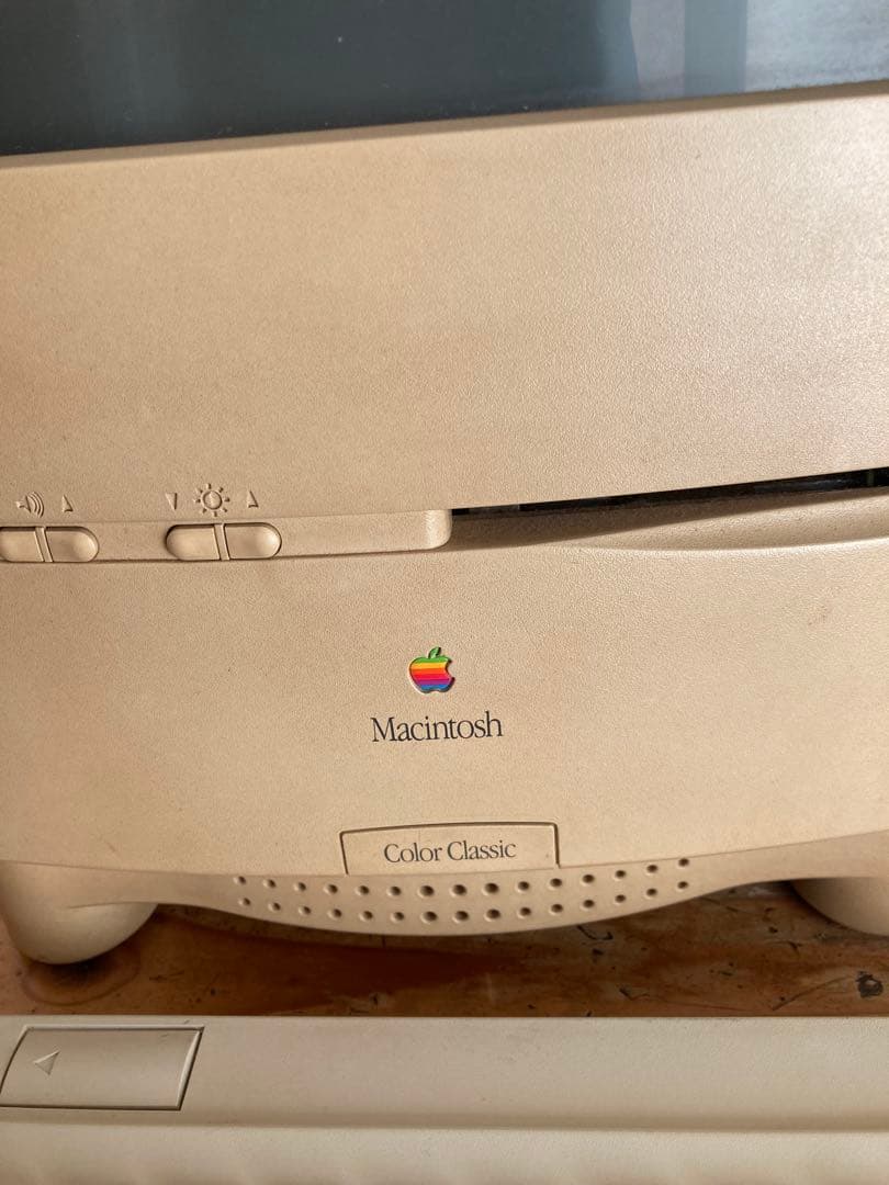 Apple Macintosh Color Classic 本体と周辺ジャンク品