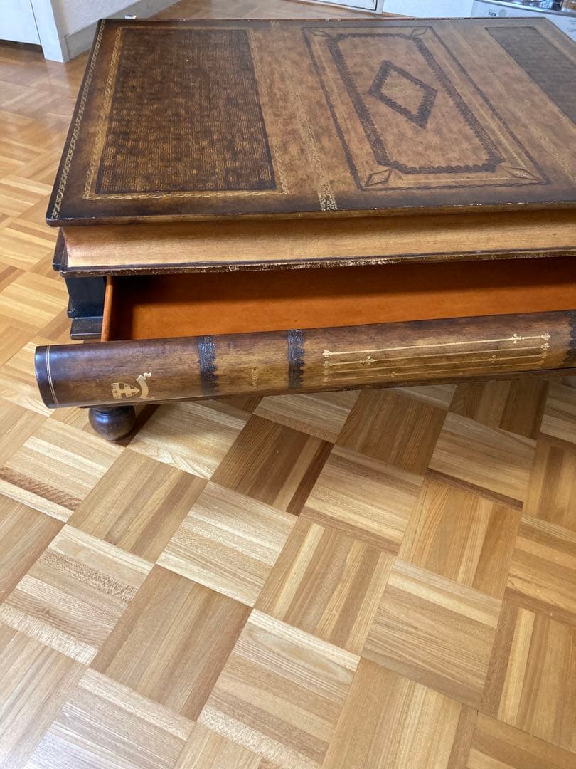 MAITLAND-SMITH メートランドスミス　ブック　カクテルテーブル