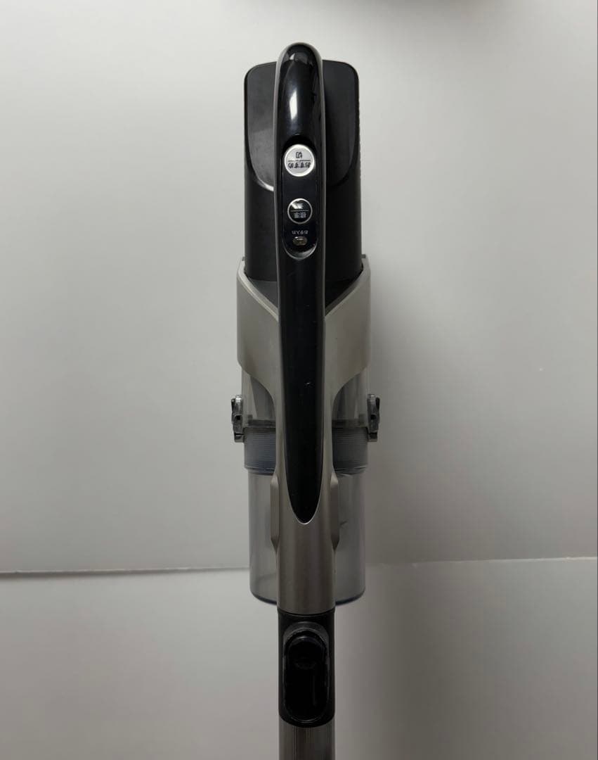 東芝◇コードレスクリーナー トルネオV◇シャイニーシルバー