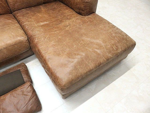 英国ヴィンテージスタイル総革カウチソファ　フェザークッション/ダメージ仕上げ