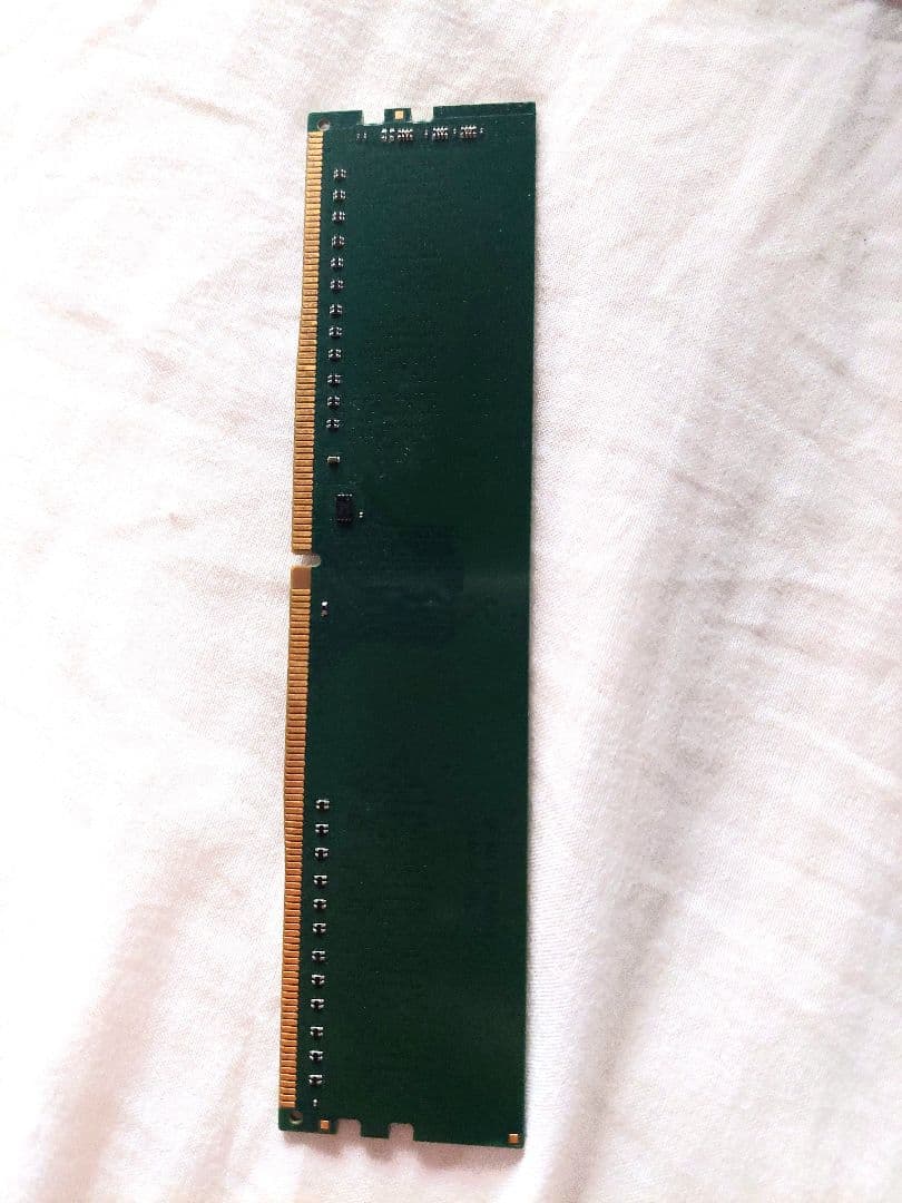 ADATA DDR4 メモリー