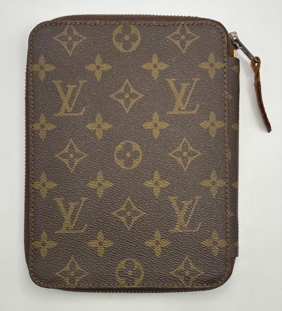 LV ルイヴィトン モノグラム パスポートケース ラウンドジッピー