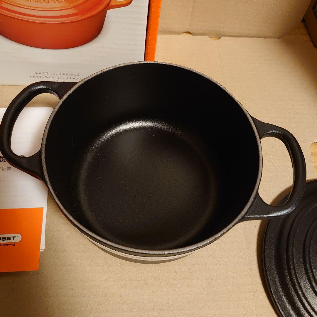 ル・クルーゼ　シグニチャー　ココット・ロンド　16cm【未使用】ブラック　両手鍋