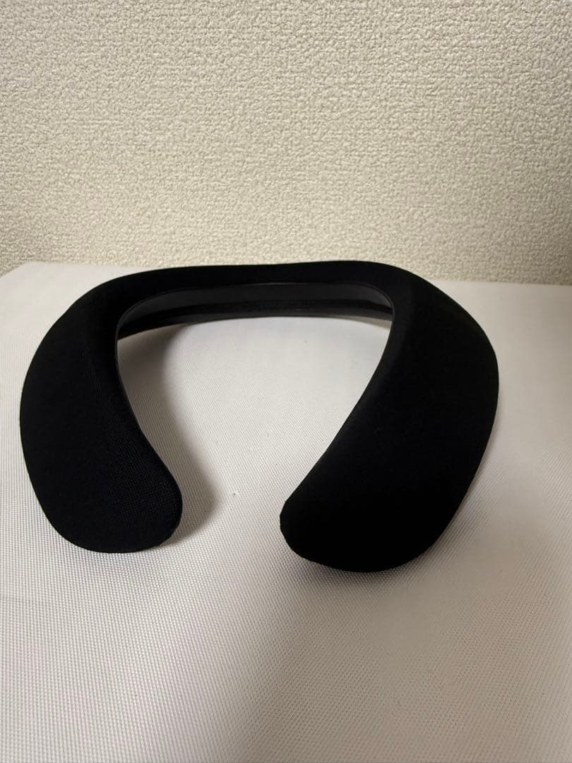 BOSE SOUNDWEAR SPEAKER ネックスピーカー　黒　カバー付き