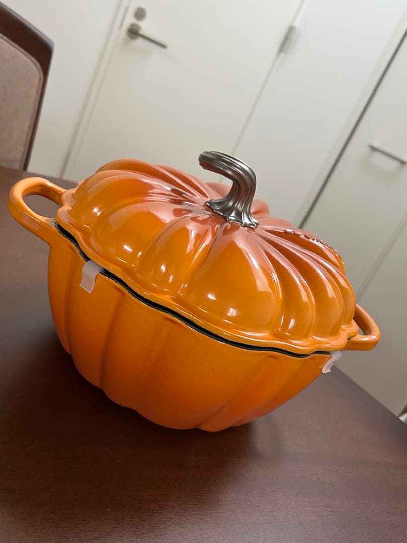 て*う様 【新品未使用】ルクルーゼ・パンプキン鍋・24㌢Le Creusetゴー