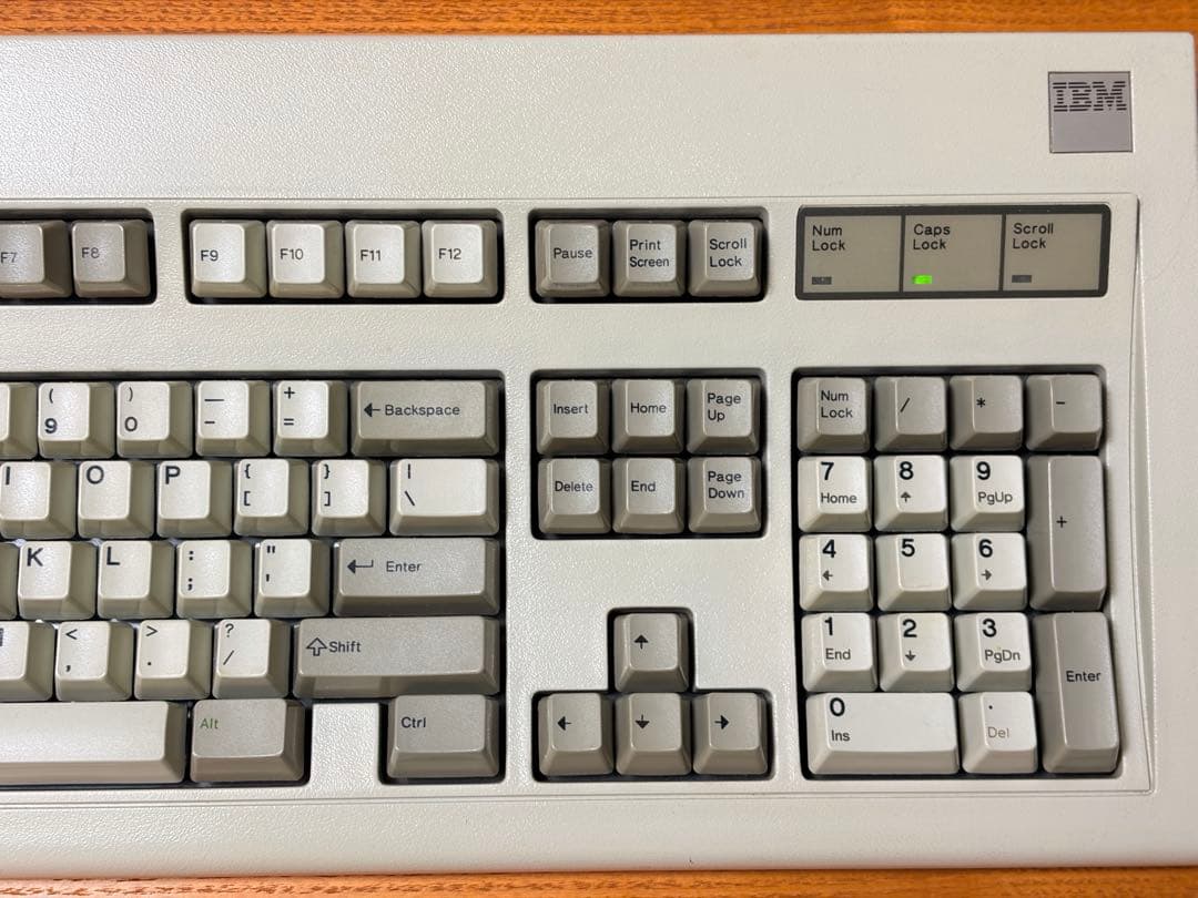 IBM Model M 角ロゴ