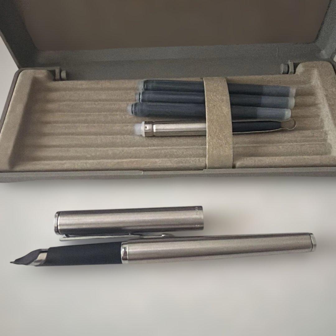 Parker 万年筆 インクカートリッジ付き