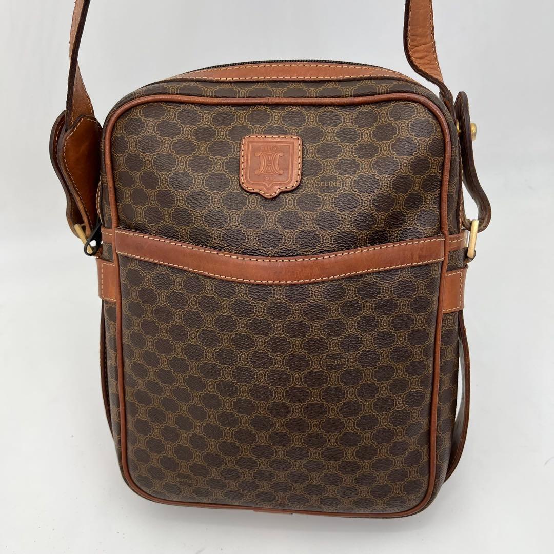 CELINE ショルダーバッグ 斜めがけ マカダム柄 トリオンフ 男女可能