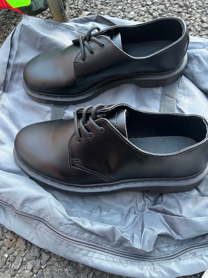 新品未使用 Dr.Martens ブラック レースアップシューズ