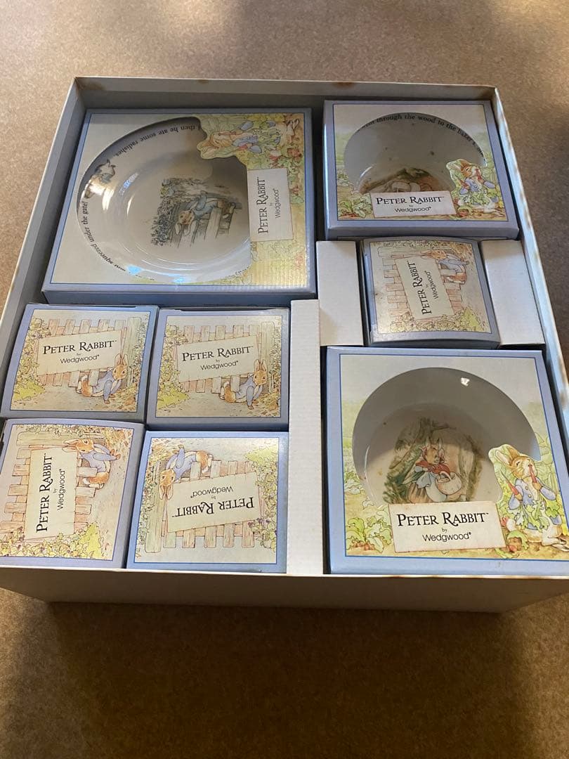 ウェッジウッド ピーターラビット 食器セット17点未使用品