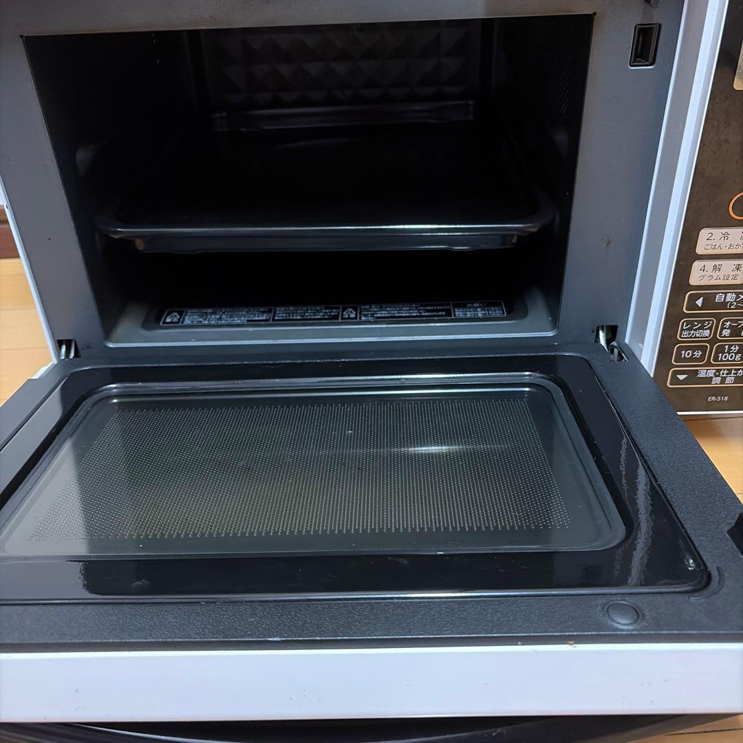 【匿名発送】TOSHIBA オーブンレンジ ER-S18 2020年製　天板付き