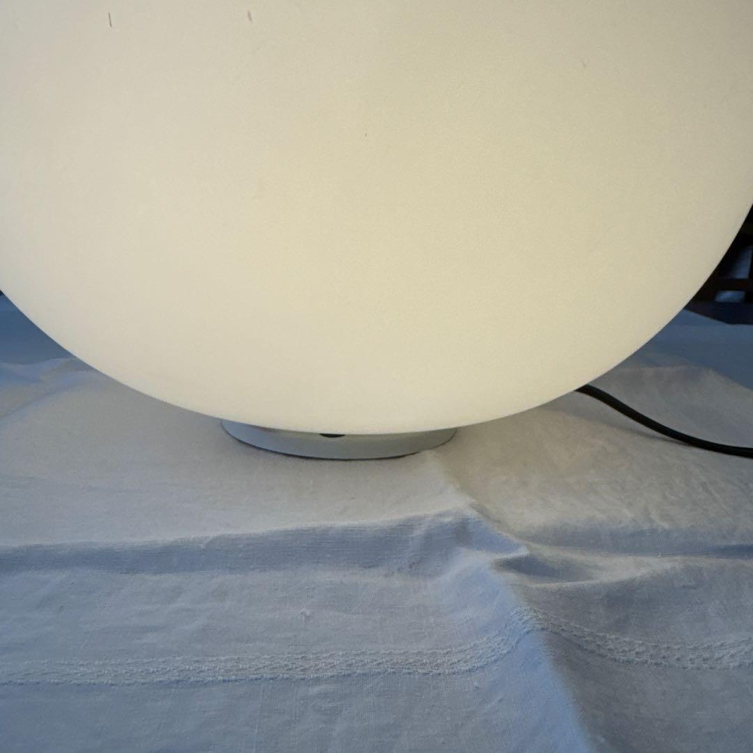 FLOS グローボール　ジャスパーモリソン